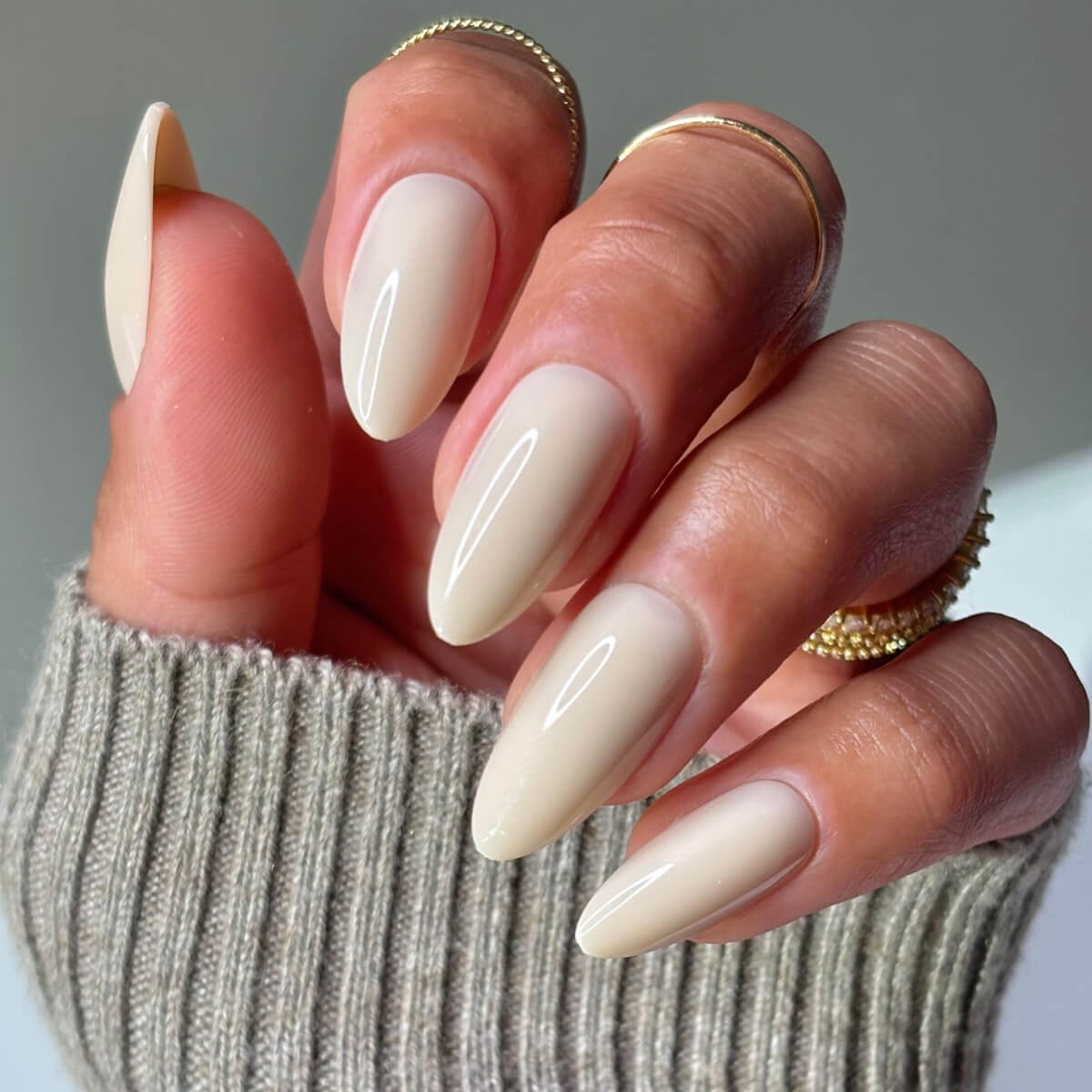 Nude Attitude Press On (Mandel)