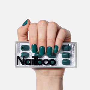 Exotic Emerald Press On (Square)