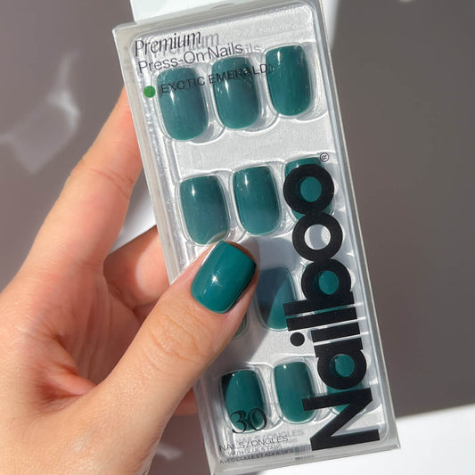 Exotic Emerald Press On (Square)