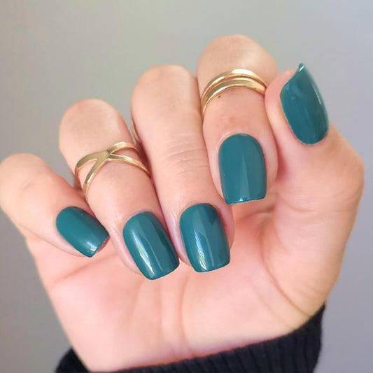 Exotic Emerald Press On (Square)