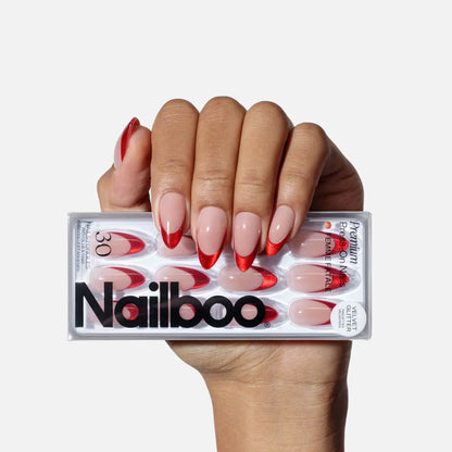 Femme Fatale Press On (Almond) Nailboo®